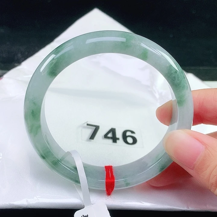 未镶嵌手镯翡翠翡翠