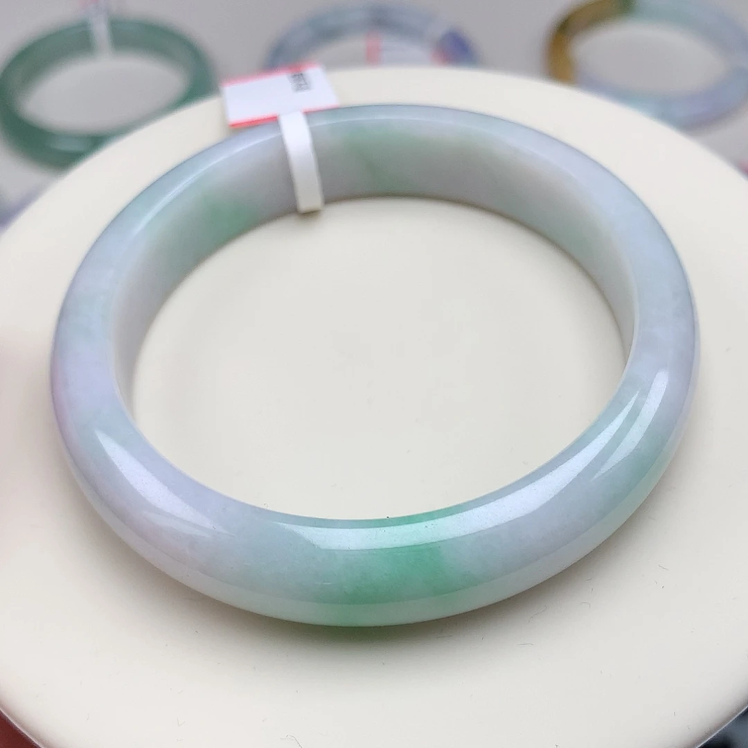 翡翠未镶嵌手镯56圈