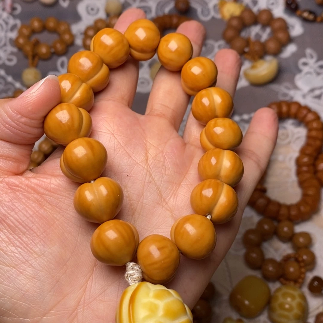 把件猴头核桃柯基屁桃龟甲