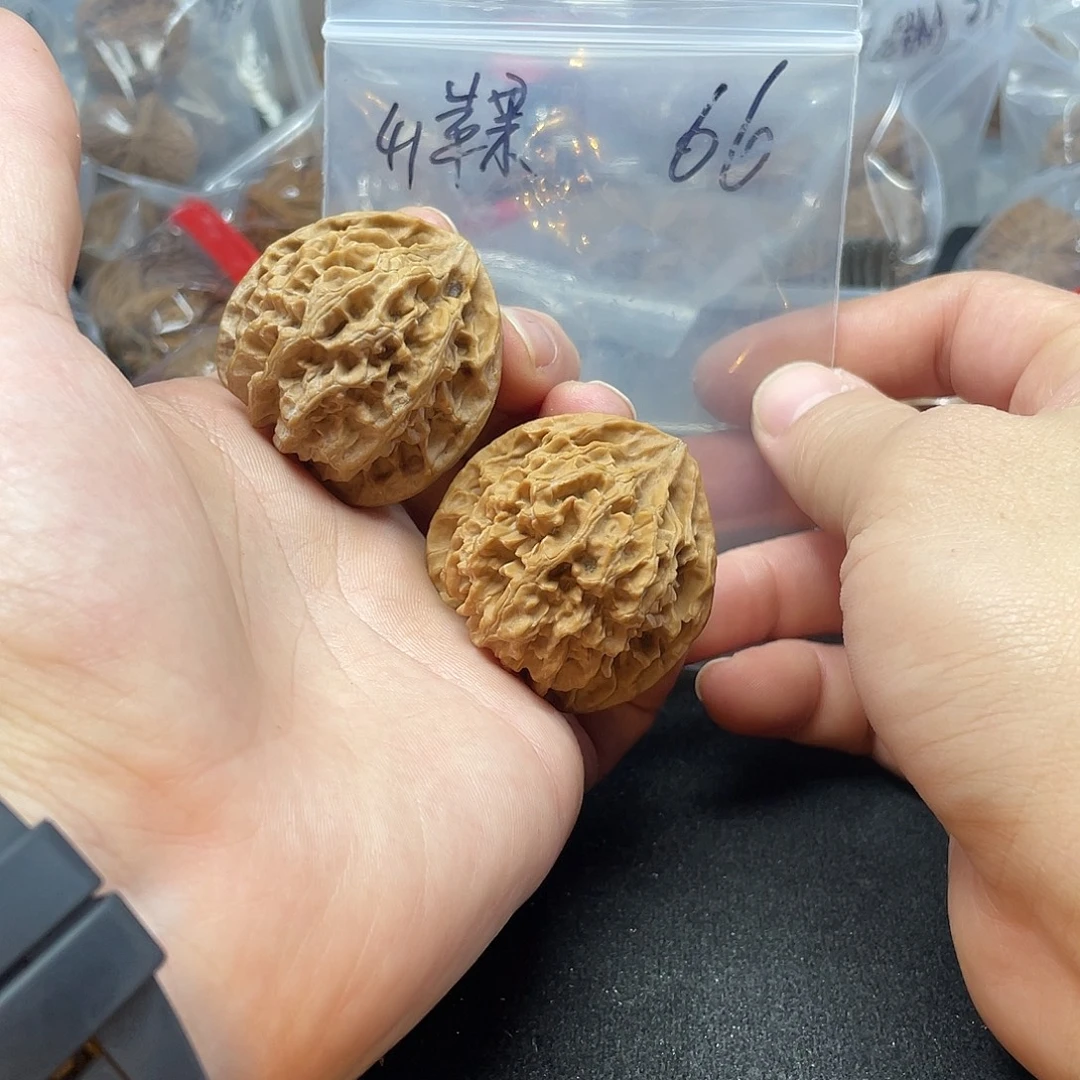 文玩核桃把件苹果