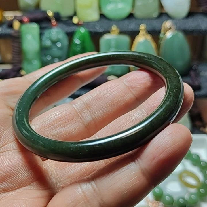 和田玉（青玉）手镯未镶嵌