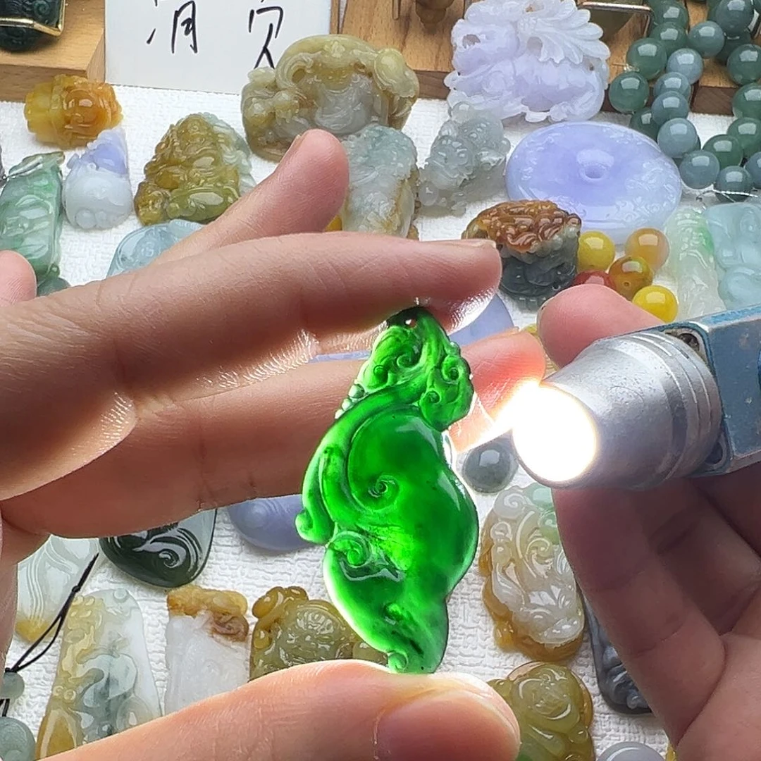 定制翡翠未镶嵌翡翠