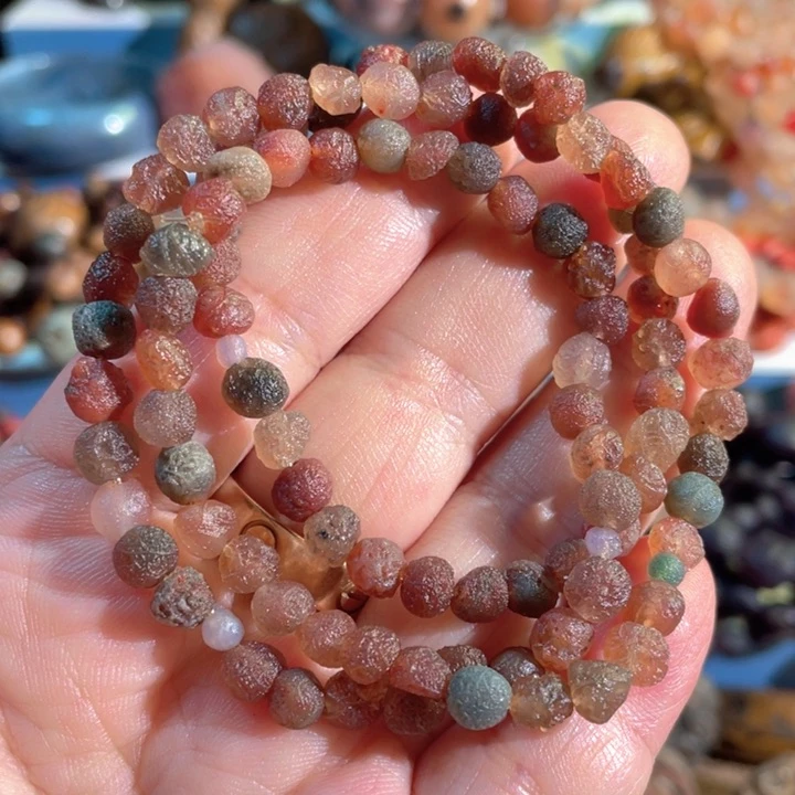 手饰石英质玉未镶嵌