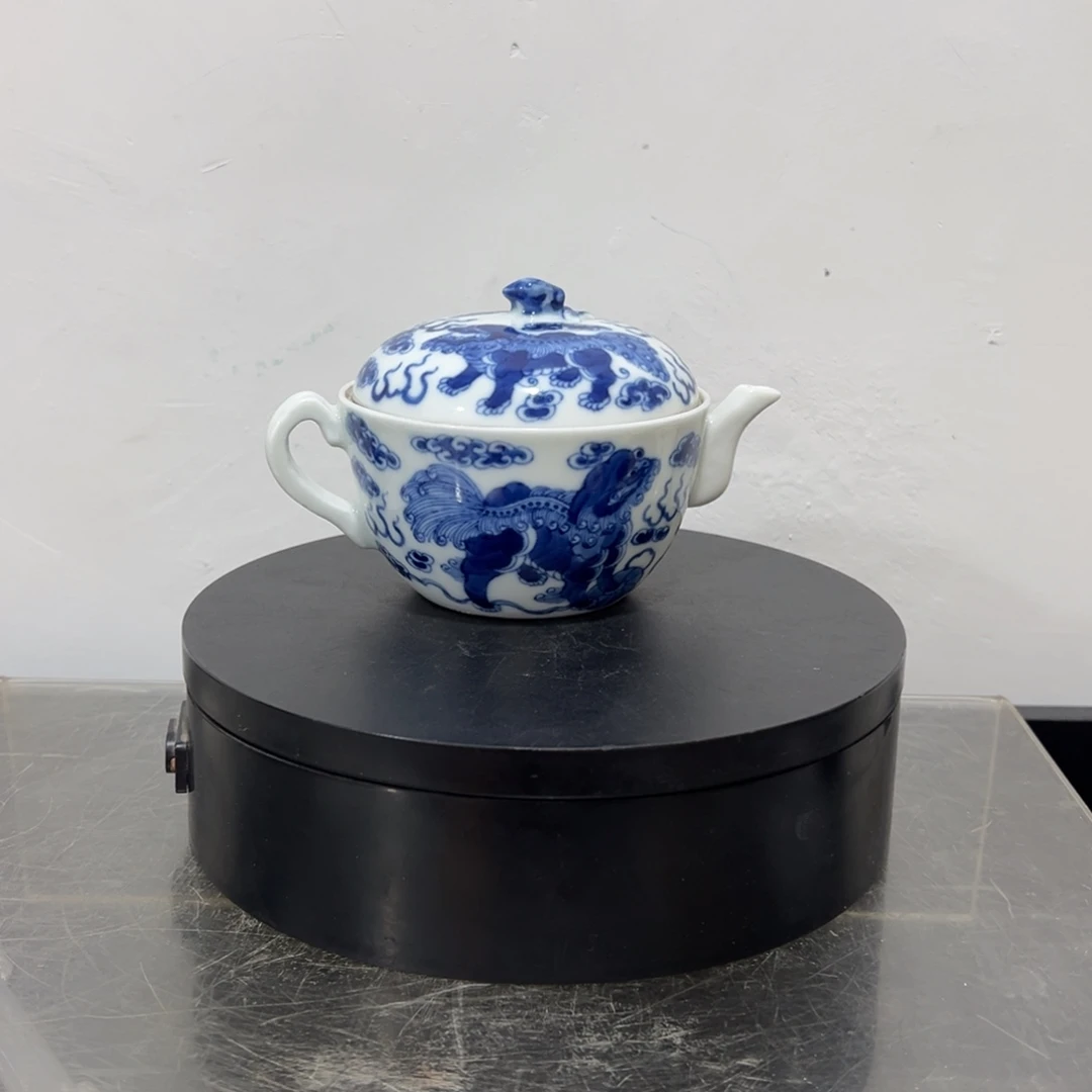福***门青花狮子绣球茶壶