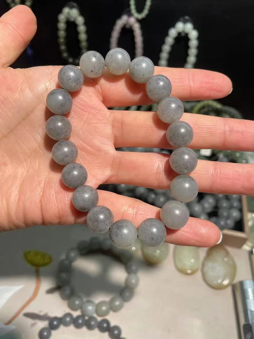 和田玉青花12mm一物一拍