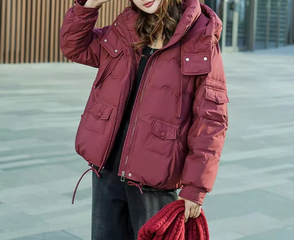 1122-1-DQ酒红色连帽加厚短款外套