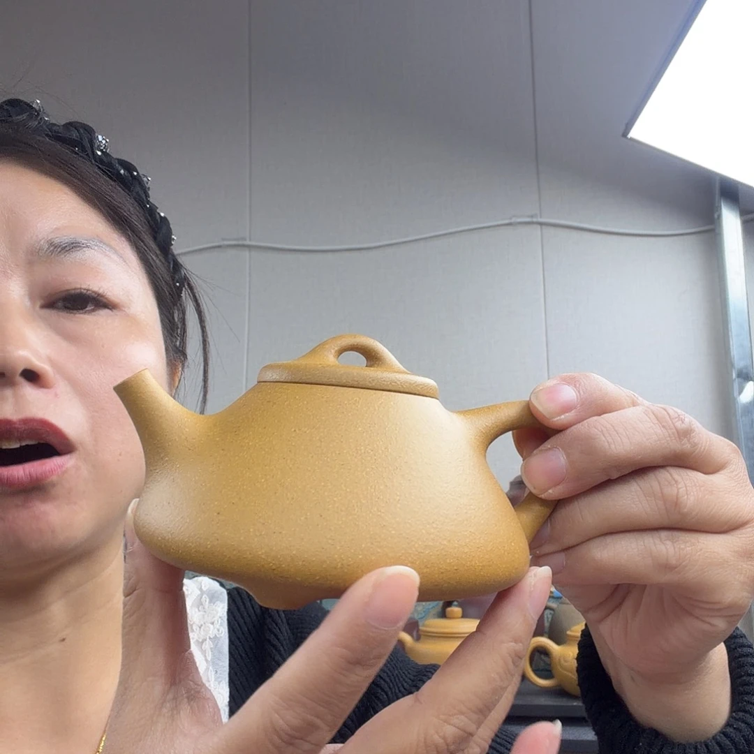 ****烨子冶220cc黄金段的