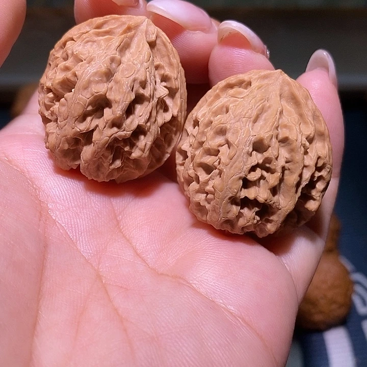 文玩核桃把件晚**赫31.5小苹果体验对