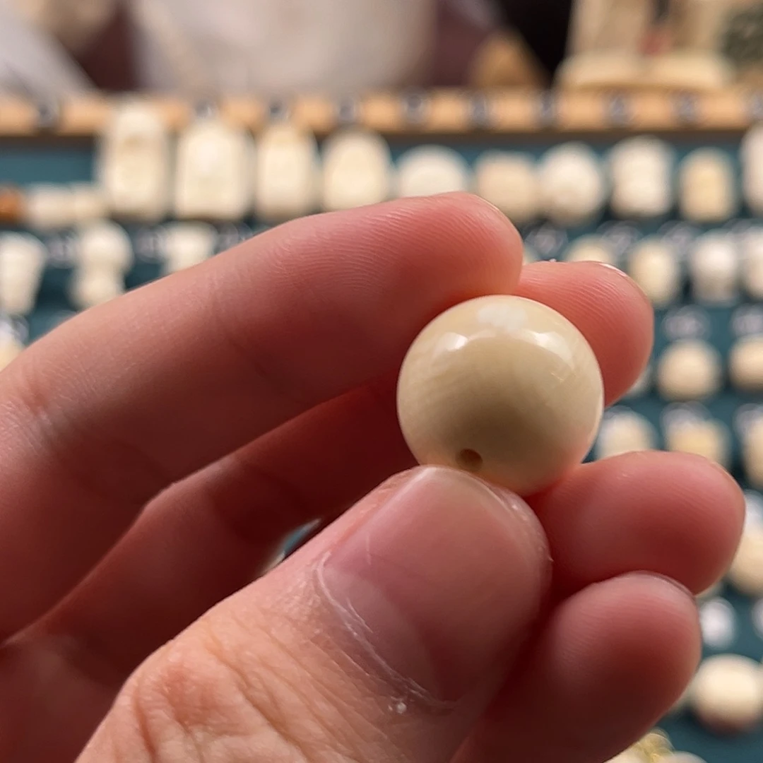 哇***哈猛犸象牙吊坠圆珠