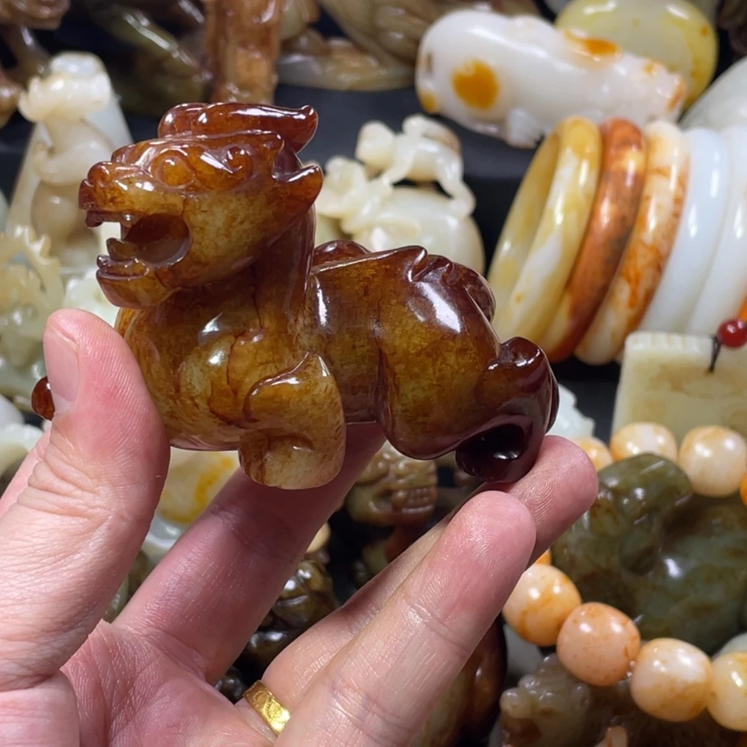 无***）和田玉未镶嵌把件