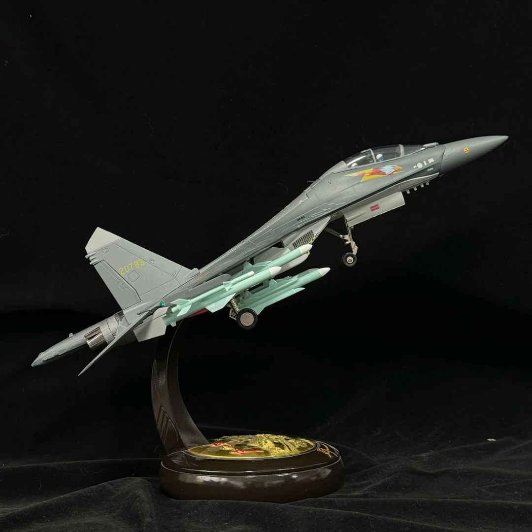 【航展航模】J-16磁吸挂载1:48比例潜龙战斗机军事仿真模型合金摆件