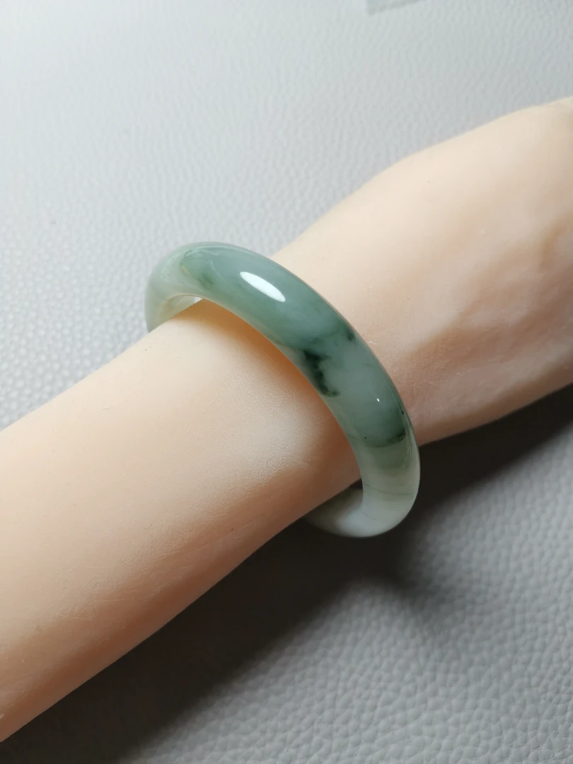 33号C-圈口54-55-天然玉石-正品保障，天山翠，冰翠，雪翠