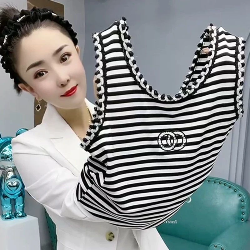 时尚圆领无袖打底背心女大码遮肚子减龄洋气气质百搭小衫妈妈装潮