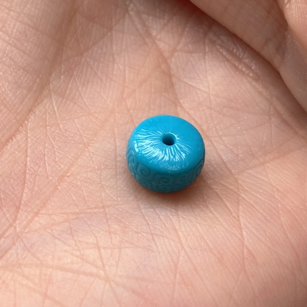 绿松石颈饰未镶嵌快****莹