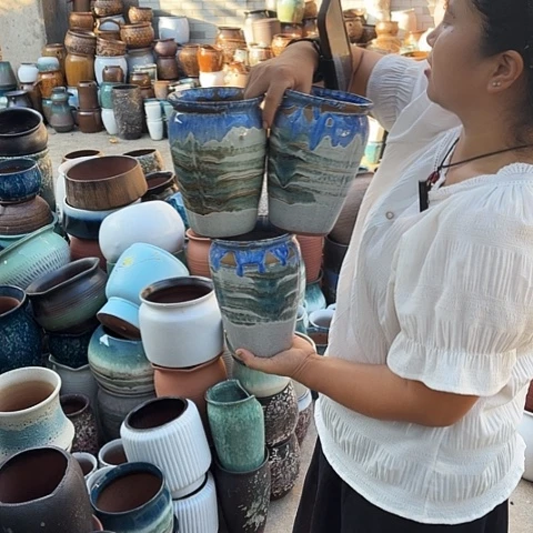 口14高20瑕疵三个。