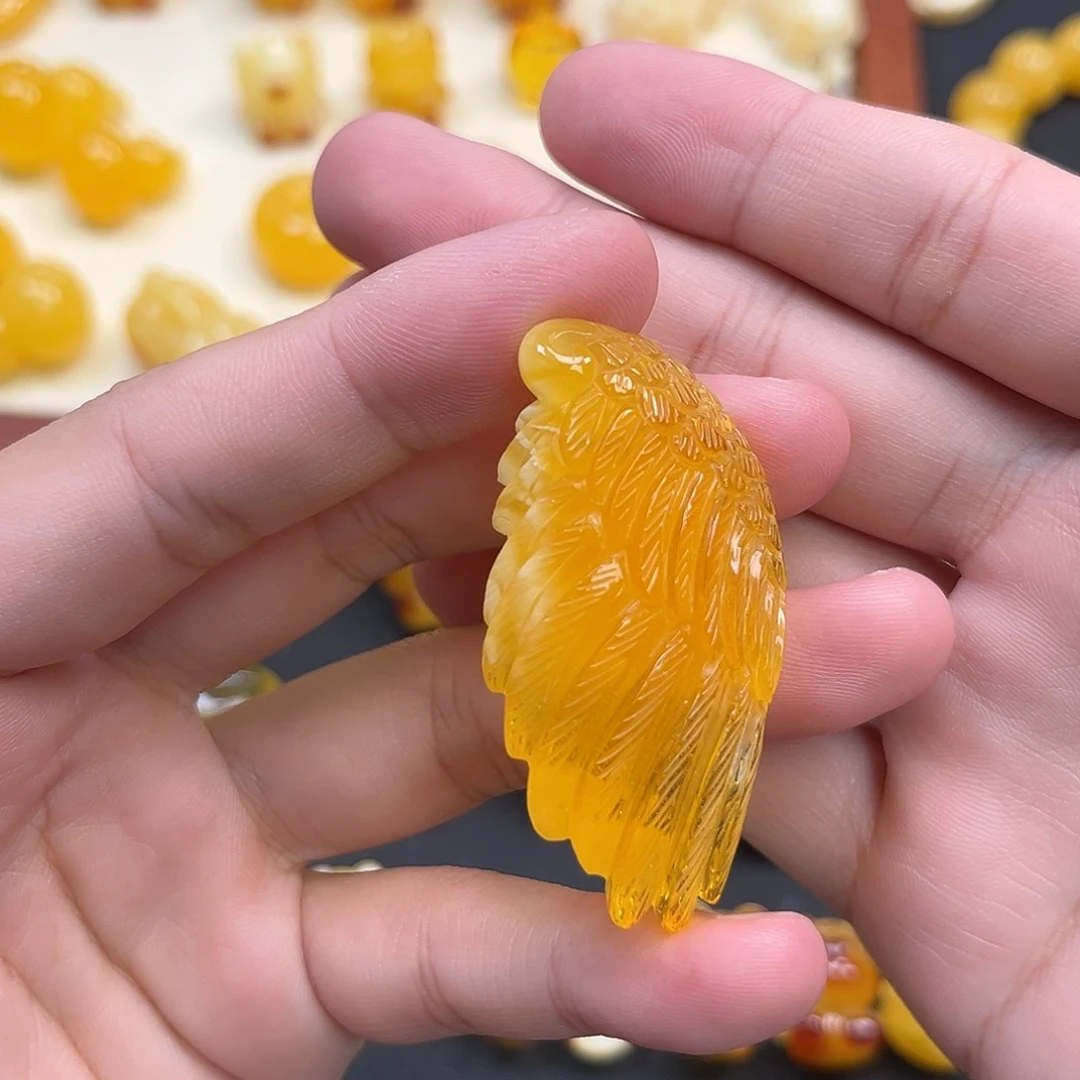 琥珀未镶嵌珠宝奇石