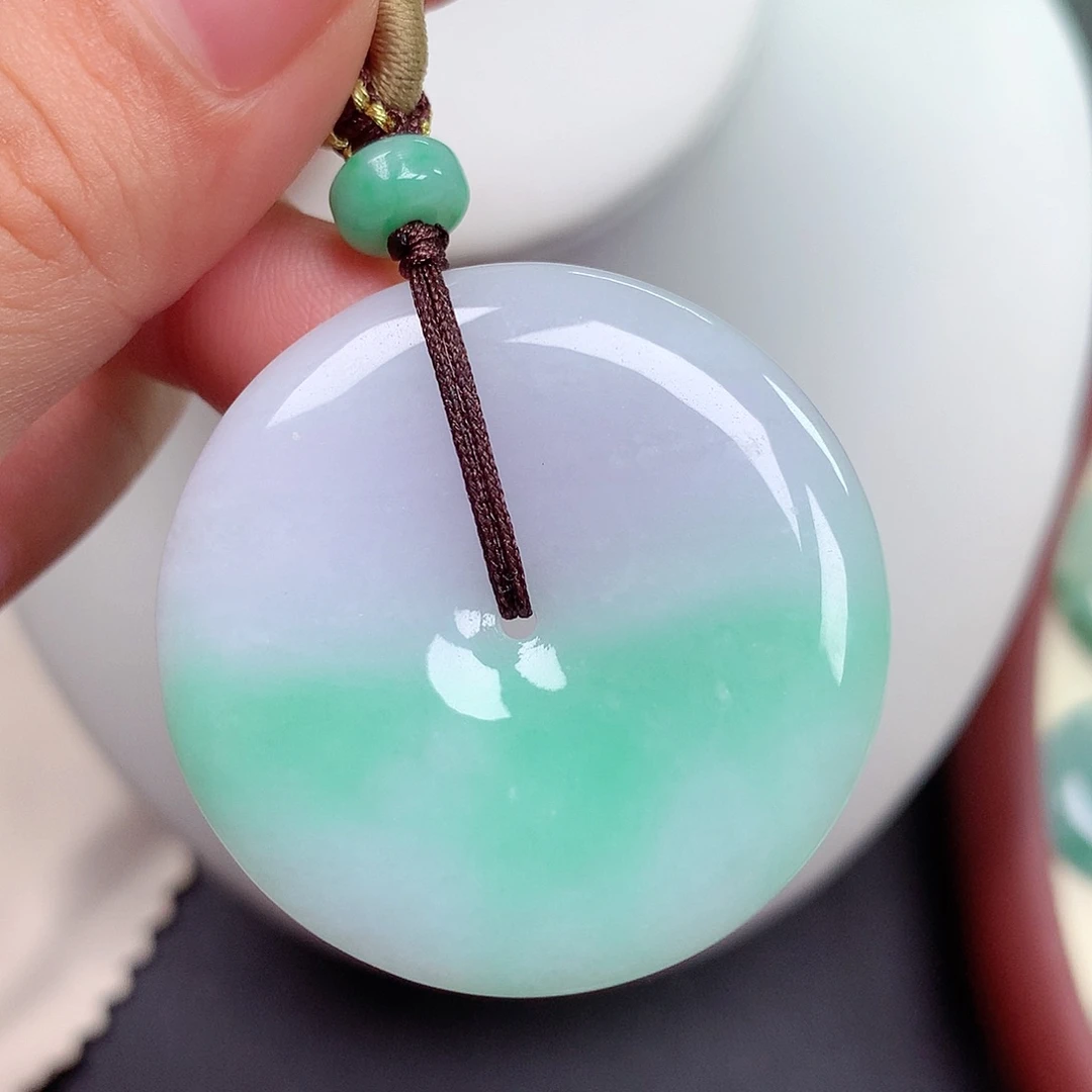 翡翠未镶嵌颈饰平安扣 39.2x6.2mm