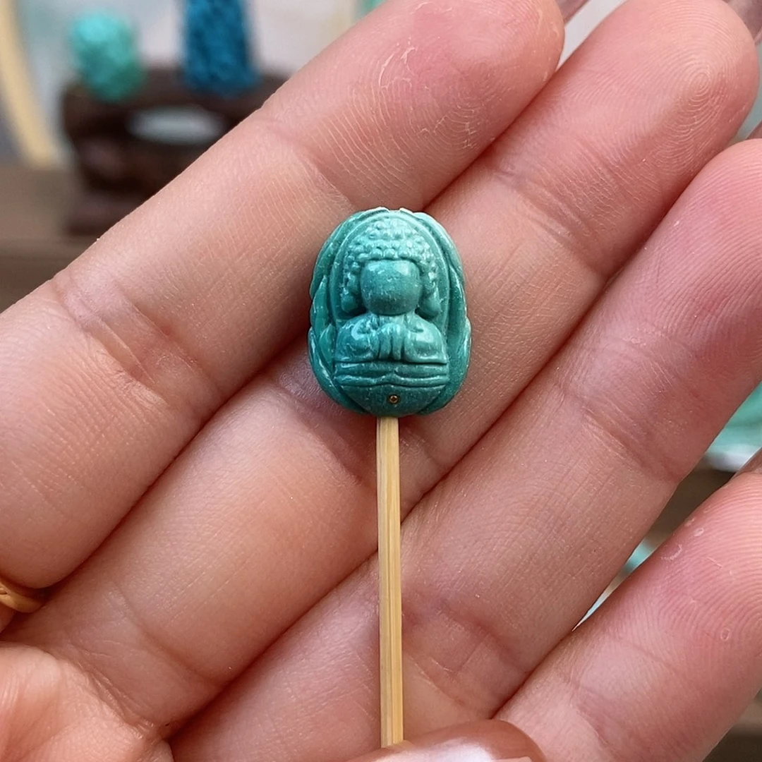 绿松石雕刻未镶嵌