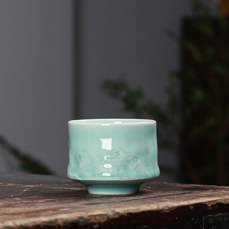 龙泉窑卢伟孙青瓷手捏山水杯高档个人专用主人茶盏收藏送礼品茗杯