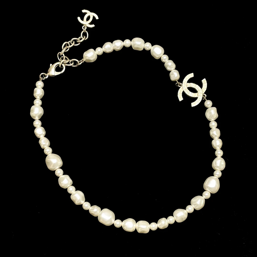 95新 Chanel/香奈儿 Chanel14V不规则珍珠双C项链 2502036