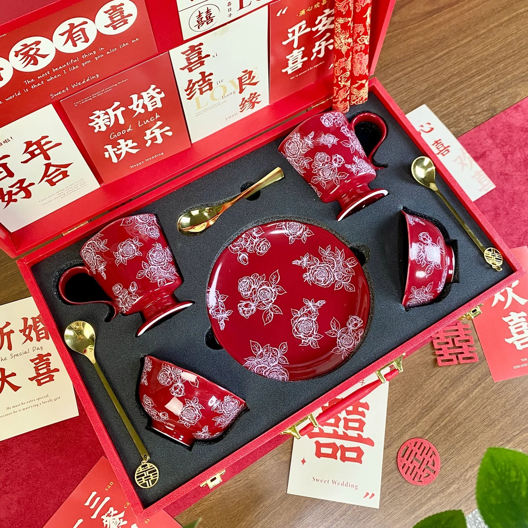 新婚礼物送新人碗筷餐具套装结婚订婚陪嫁送闺蜜新娘嫁妆伴手礼品
