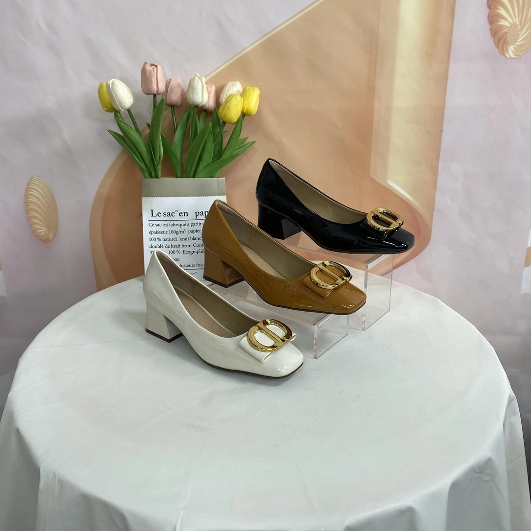 3602春秋新款时尚气质百搭粗跟方头单鞋F3