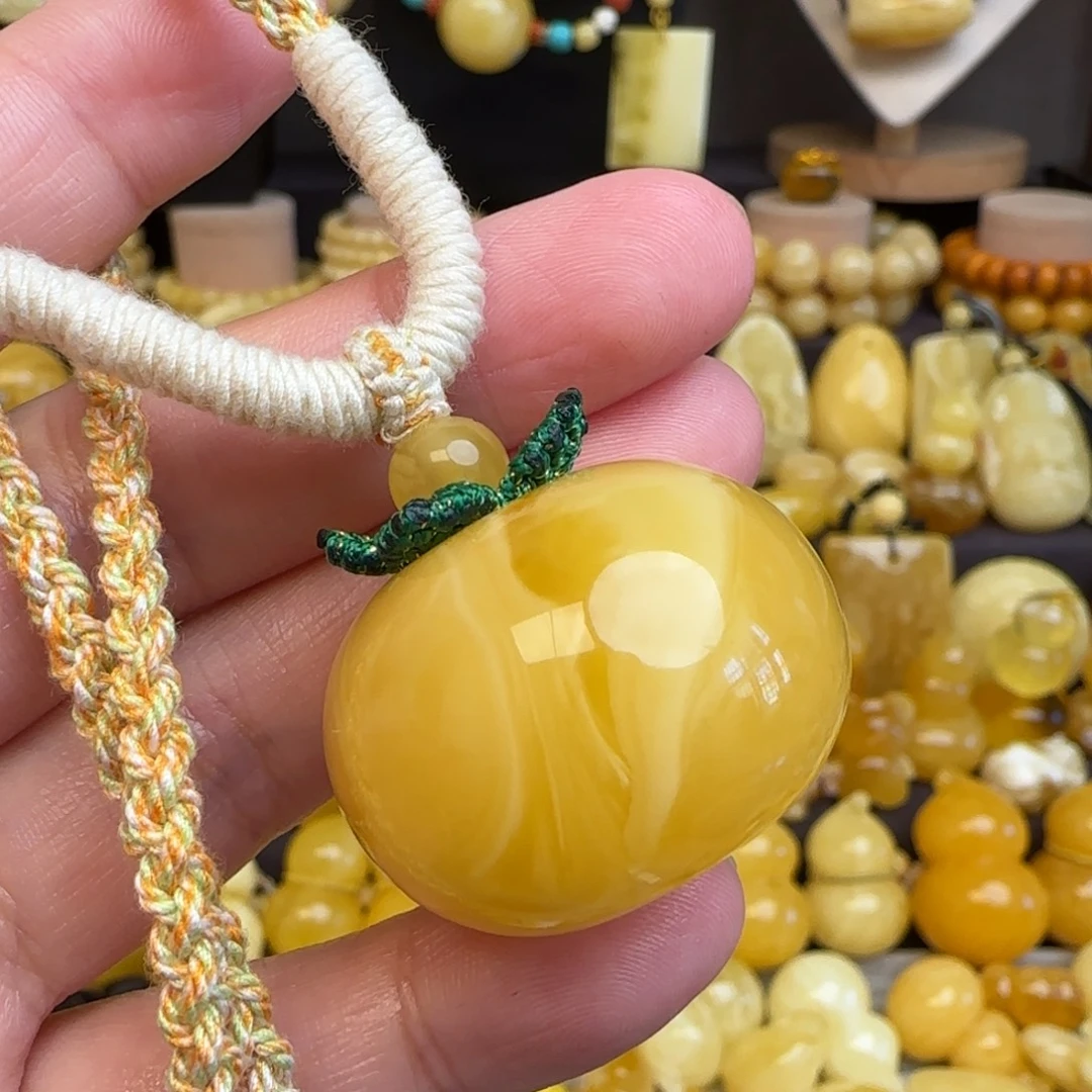 琥珀未镶嵌套链天然焦皮料蜜蜡柿柿如意吊坠