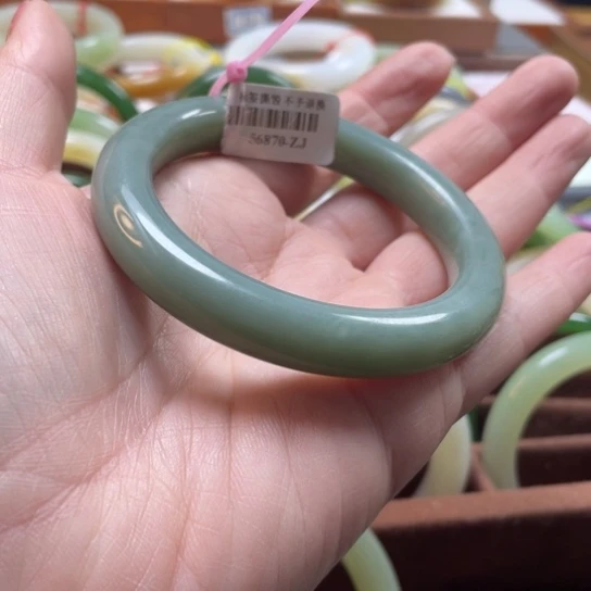 【闪购商品】和田玉手镯未镶嵌58.5