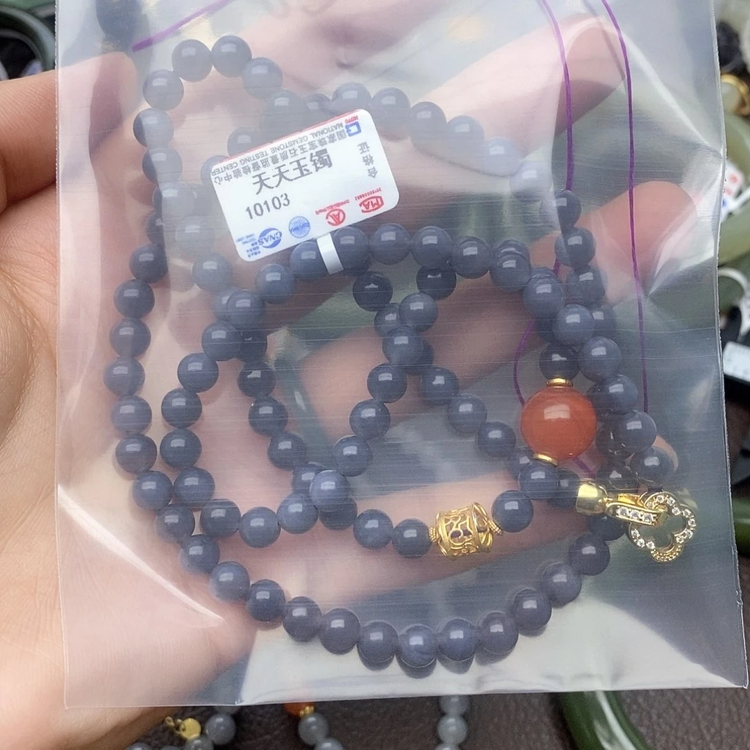 和田玉颈饰未镶嵌恋*鱼