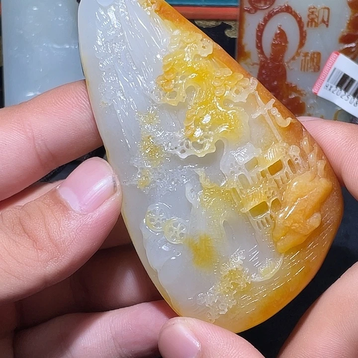 冬***天颈饰未镶嵌和田玉CC