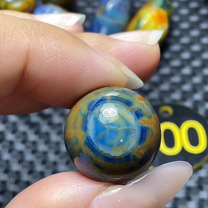 淡***生玛瑙/玉髓未镶嵌颈饰