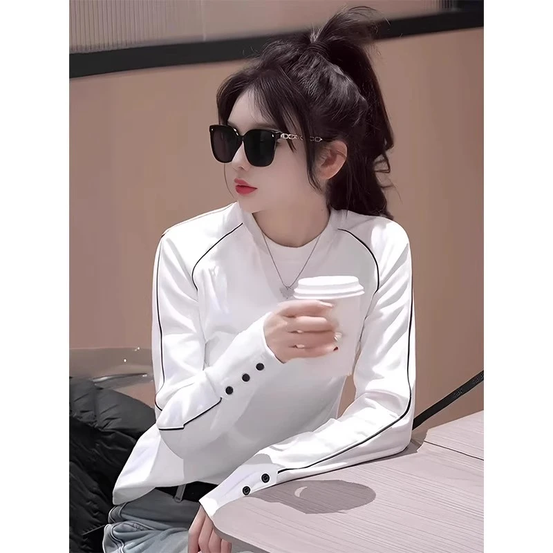 芯娇晴撞色拼接圆领t恤女2025新款春秋季内搭打底衫修身显瘦上衣