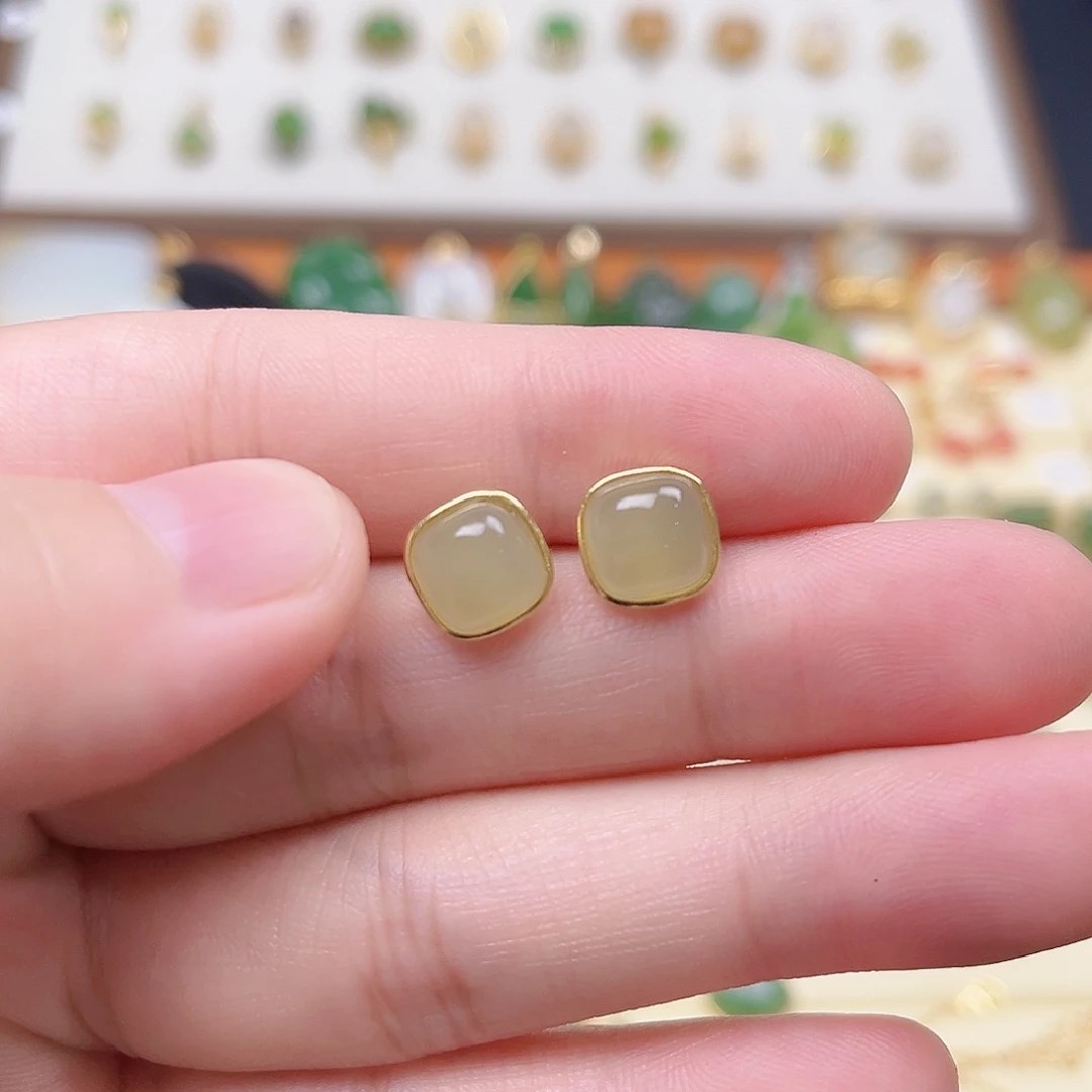 菠***蜜和田玉银S925镶嵌耳饰