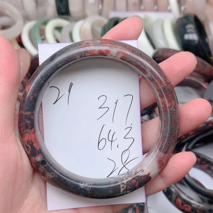 未镶嵌手镯石英质玉317