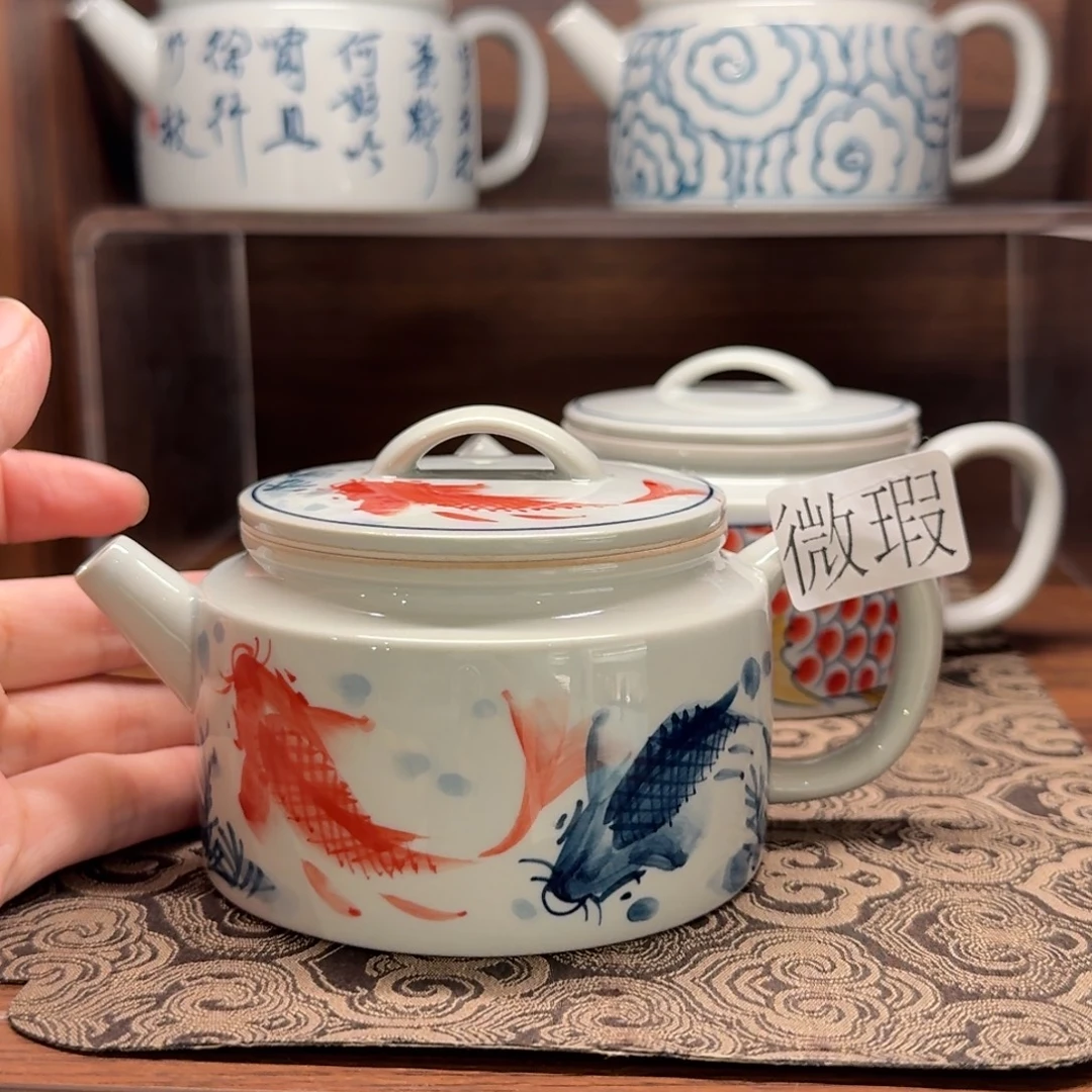 釉下手绘茶具微瑕