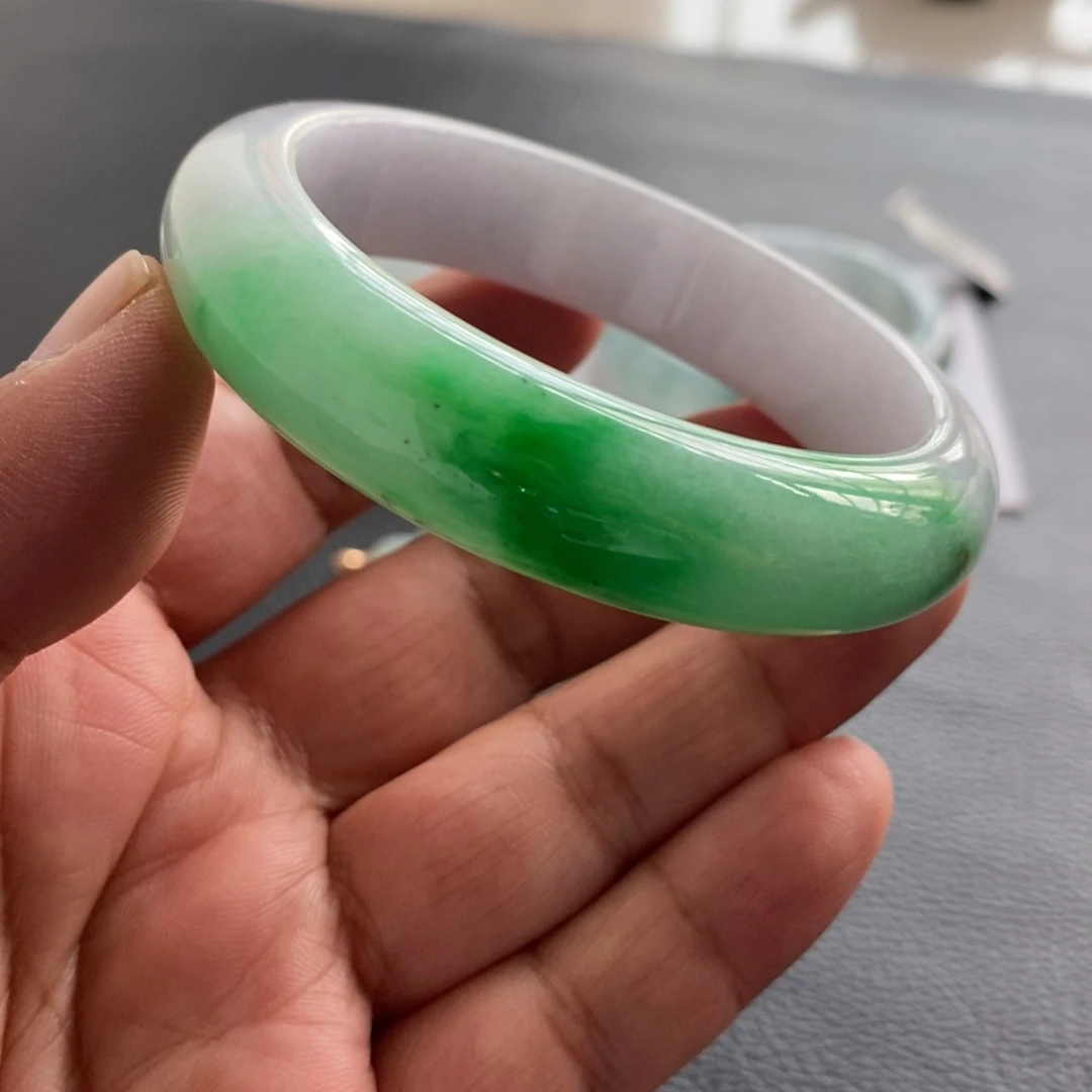 未镶嵌手镯翡翠天然翡翠手镯