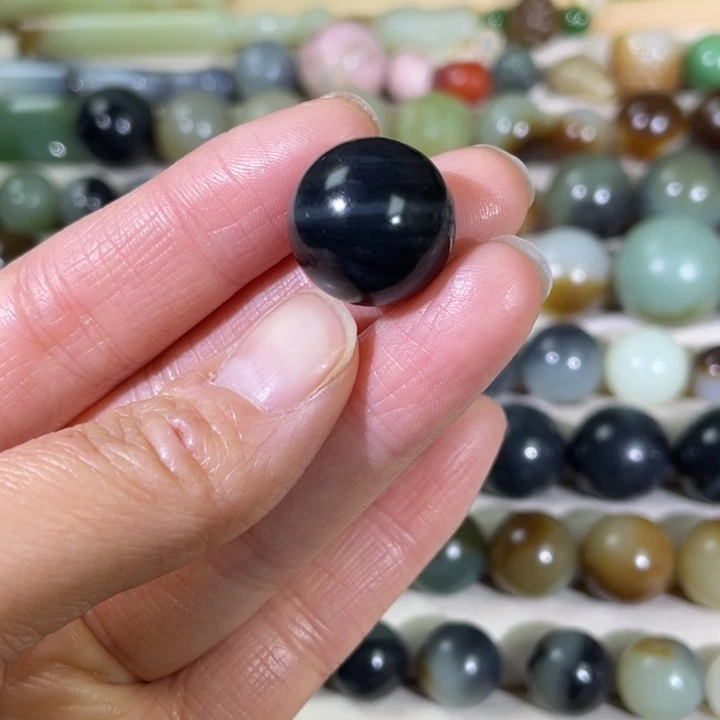 和田玉（糖玉）未镶嵌珠宝半成品18