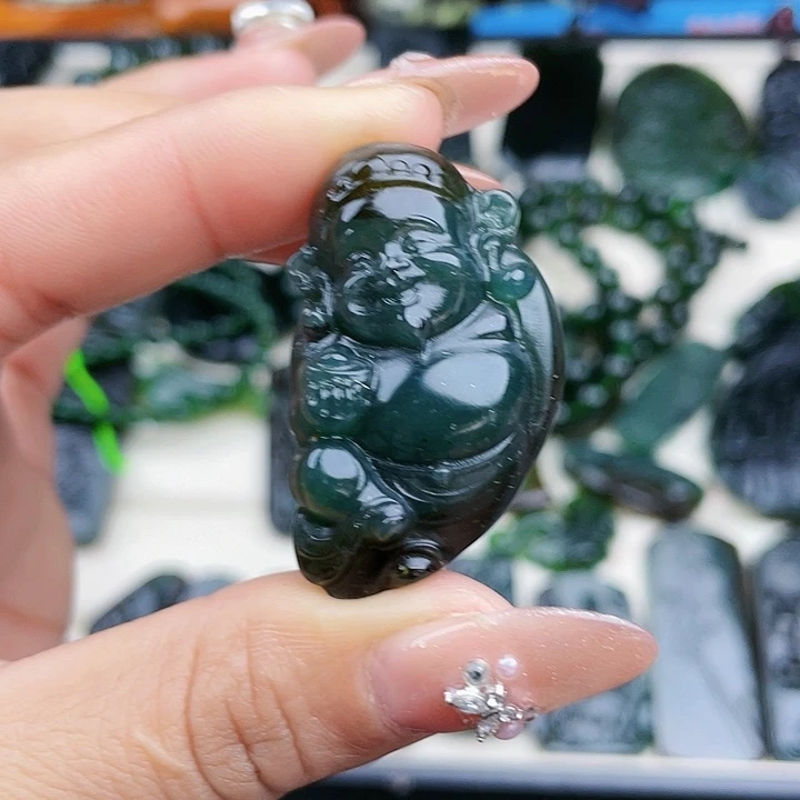 蛇纹石玉未镶嵌挂件泰山玉财神爷