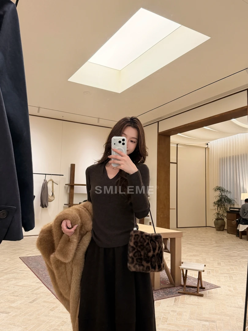 3-SMILEME【燕语轻柔】秋冬绵羊毛混纺针织保暖打底上衣MK13425411