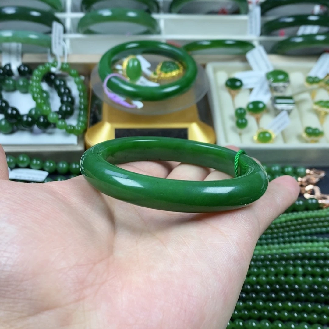 和田玉（碧玉）手镯未镶嵌S****?