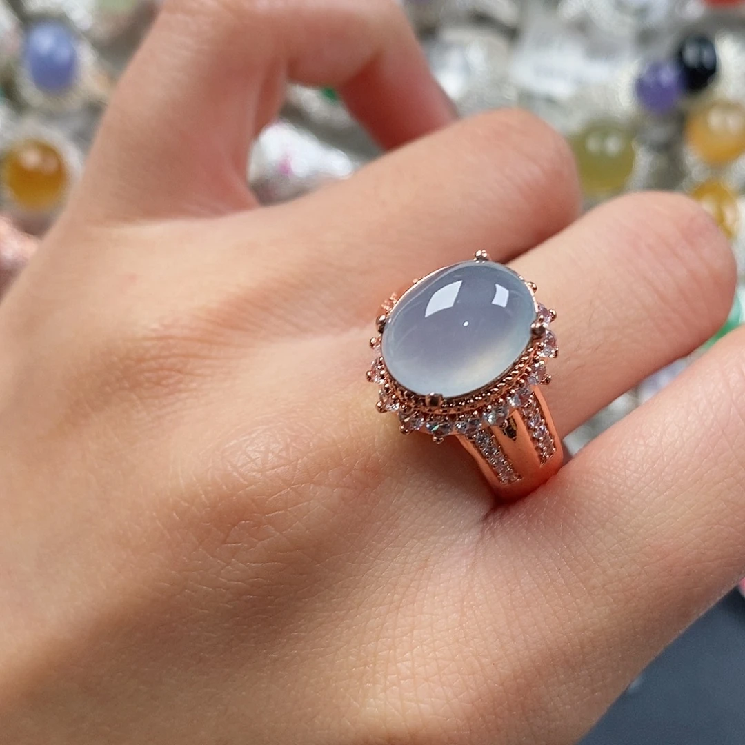 ****翡翠未镶嵌耳饰哈哈哈哈哈哈哈