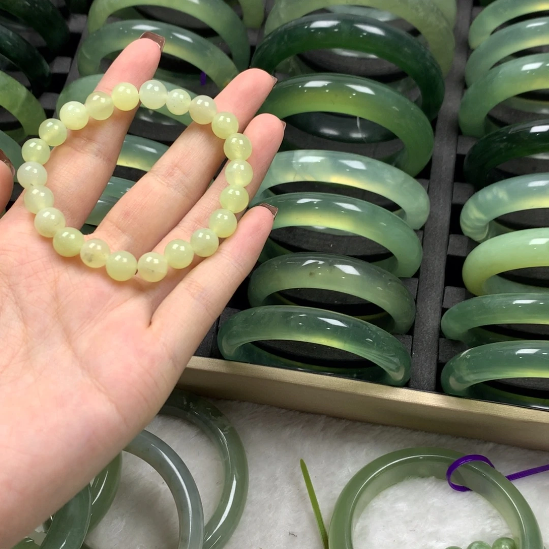 蛇纹石玉未镶嵌手镯103