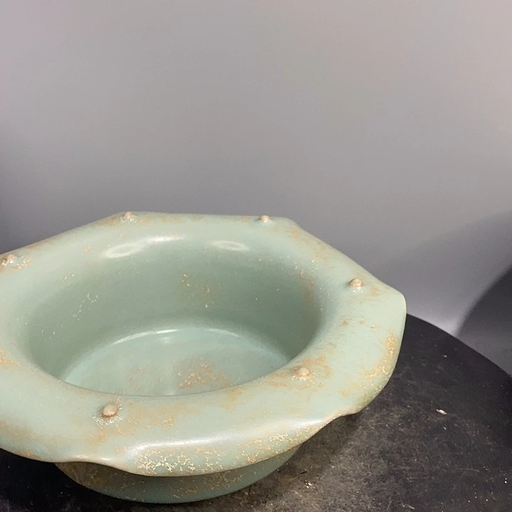 汝窑笔洗造型独特