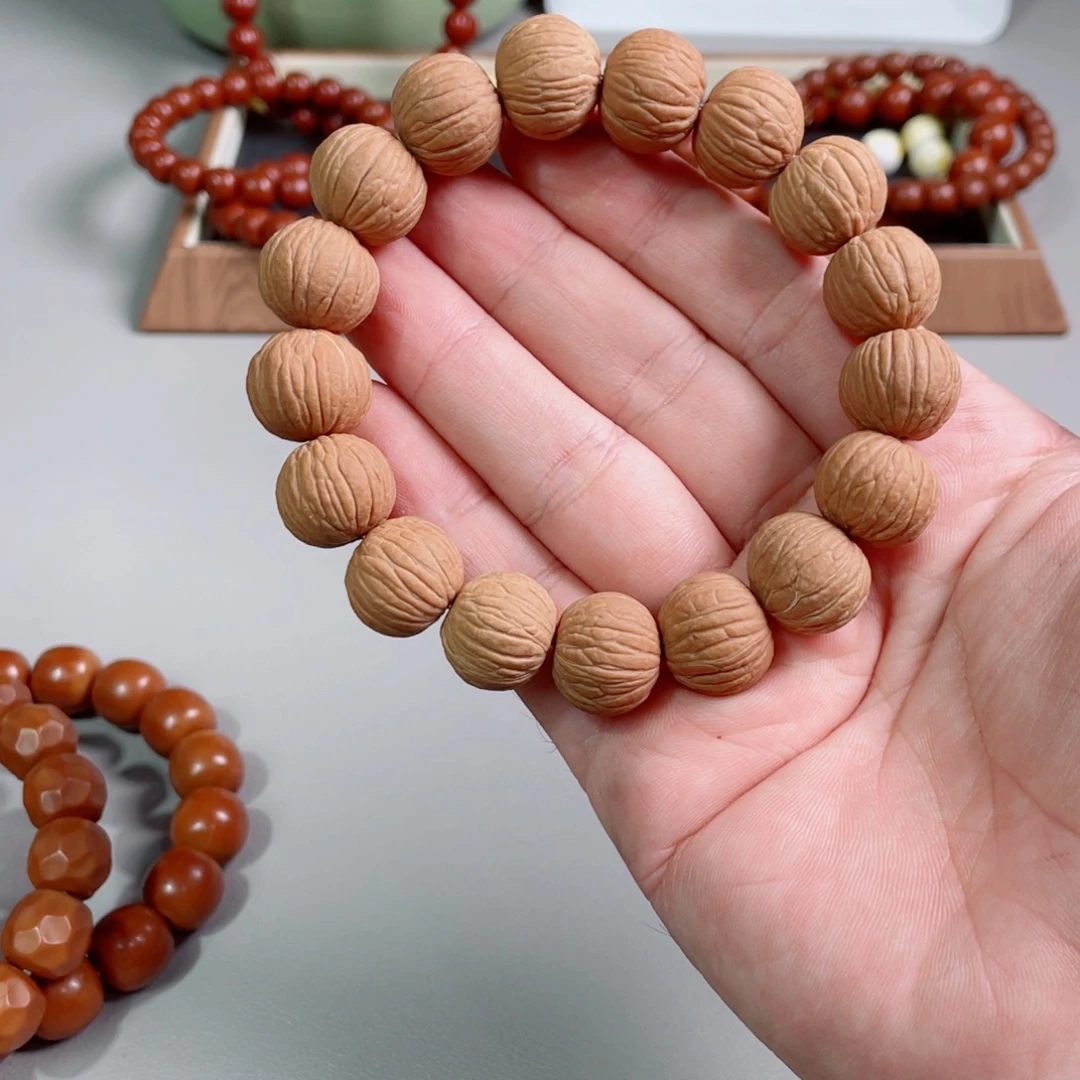 猴头核桃手串瑕疵土豪15、16+