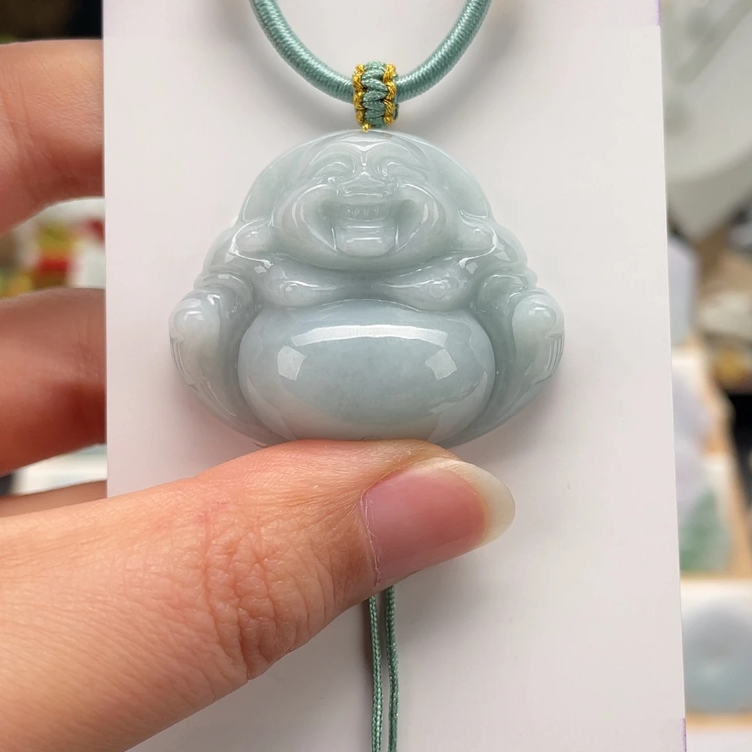 翡翠未镶嵌颈饰佛公
