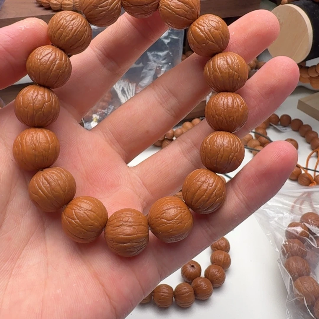 猴头核桃吊坠16聚宝盆0.3精卡手串