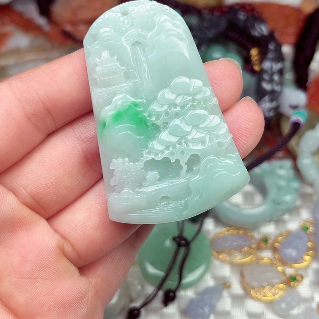 翡翠未镶嵌颈饰翡翠