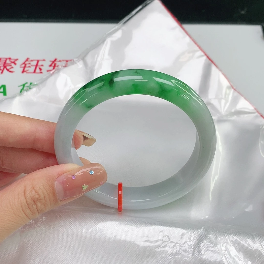 未镶嵌手镯翡翠523