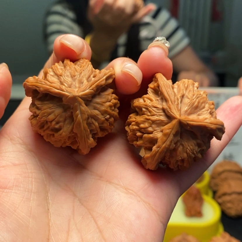【闪购商品】把件桃核聪*哥3号三棱，