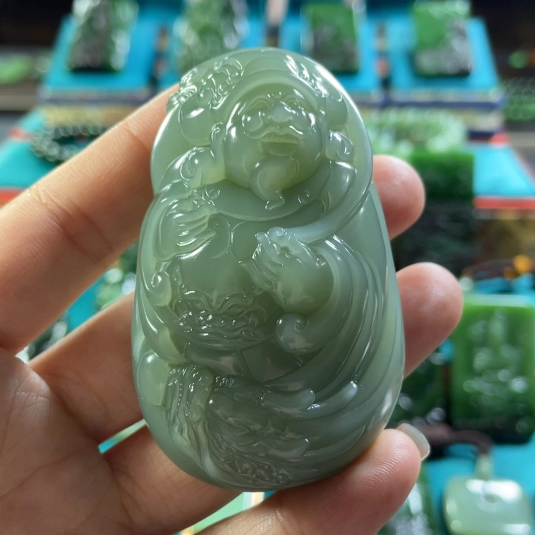 鹏***和田玉未镶嵌颈饰